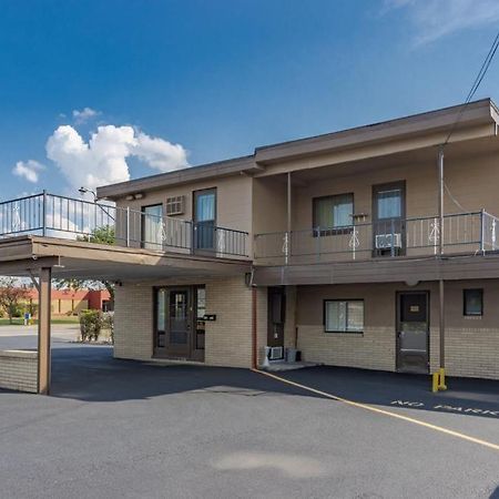 Dubois Manor Motel Bagian luar foto