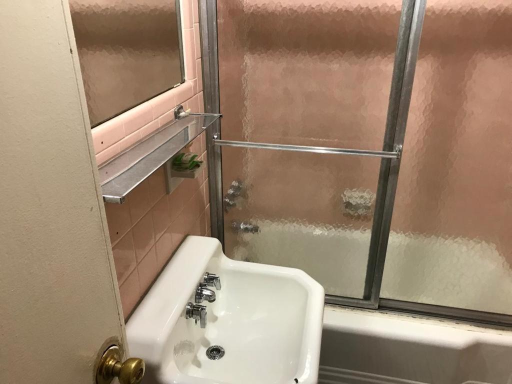 Dubois Manor Motel Bagian luar foto