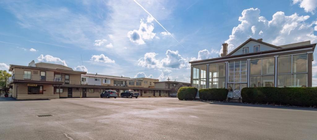 Dubois Manor Motel Bagian luar foto